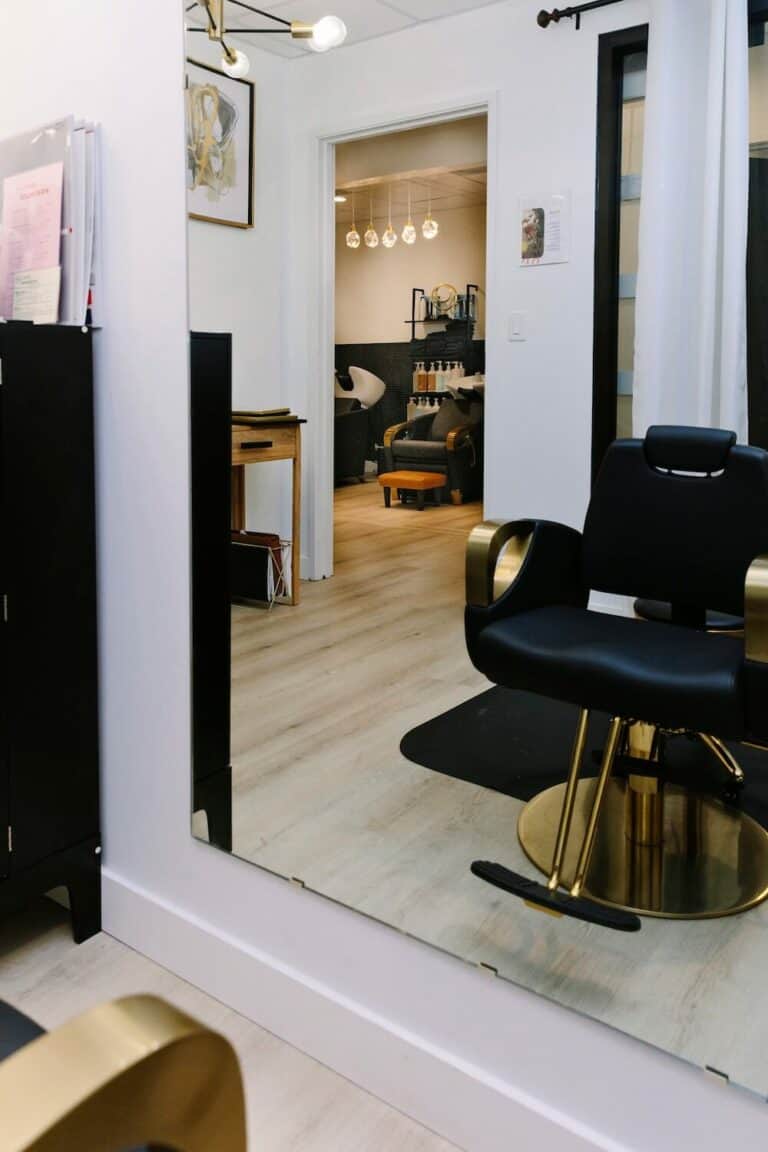 Best Salon For Coily and Natural Kinky Haircuts in Austin TX